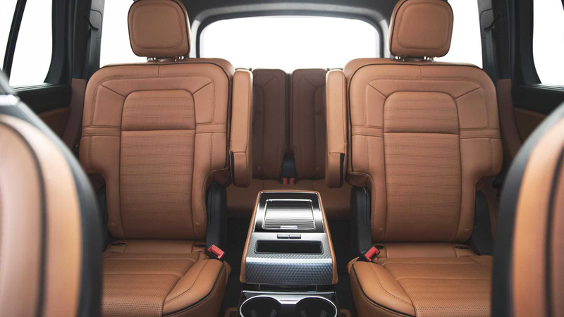 Illustration for article titled The 2020 Lincoln Aviator Has Sleek Lines and 450 HP